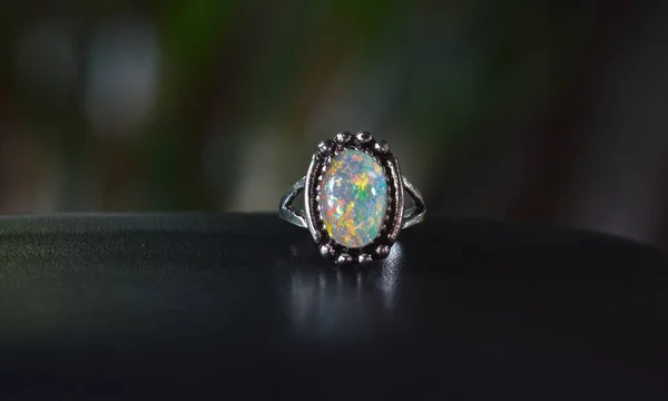 Opal Gem Has Beautiful Colors Rare Expensive — Stock Photo, Image