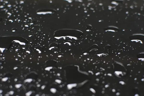 Araba Boyasının Zeminine Yağmur Damlaları Yağıyor — Stok fotoğraf