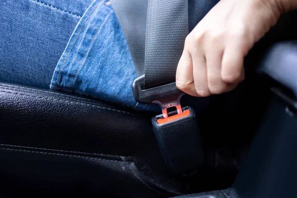 Close Female Driver Fastens Her Seat Belt Driving Safe Travel — Stock Photo, Image