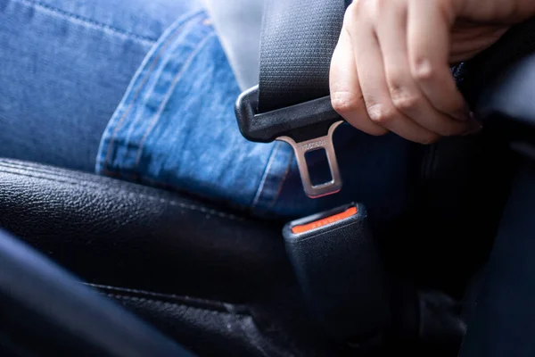 Transportasi Dan Konsep Kendaraan Seatbelt Easteners Dalam Mobil — Stok Foto