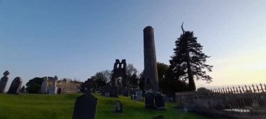 Sırt çantalı gezgin dünyayı geziyor..