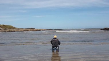 Sırt çantalı gezgin dünyayı geziyor..