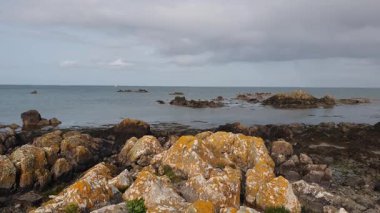Vahşi İrlanda Sahil Hattı Sakin Gelgitler ve Kıyı Vahşi İrlanda