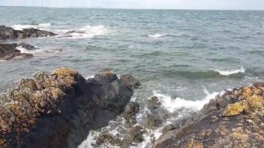 Vahşi İrlanda Sahil Hattı Sakin Gelgitler ve Kıyı Vahşi İrlanda