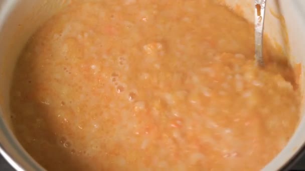 Bouillie Citrouille Remuante Avec Une Cuillère — Video