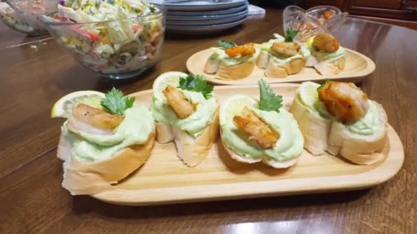 Sandwiches Shrimp Avocado Stand Dining Table — Stock Video