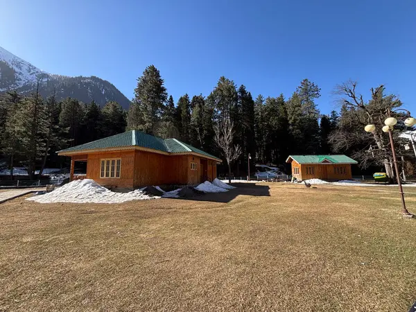 Kaşmir Pahalgam Vadisi 'nin güzel manzarası 