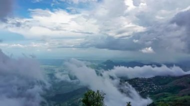 The clouds moved over the mountains, accompanied by rain, fog that formed and spread, Phu Thap Berk, Phetchabun, Thailand.