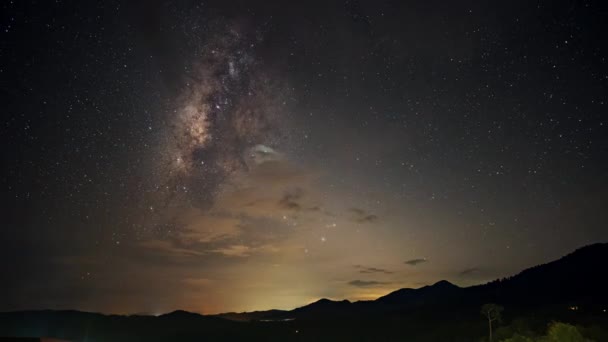 Die Milchstraße Fällt Vom Himmel Der Zeit Bevor Der Mond — Stockvideo