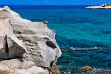 Yunanistan 'ın Halkidiki yarımadasında Sithonia' daki Kriaritsi Plajı