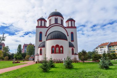 Novi Sad, Sırbistan - 02 Ekim 2022: Sırbistan Birinci Başpiskoposu Aziz Sava 'nın Eserlerinin Tercümesi Kilisesi