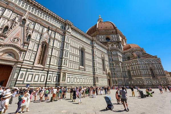 フィレンツェ イタリア 2023 フィレンツェの大聖堂の街並みとドームを見る — ストック写真