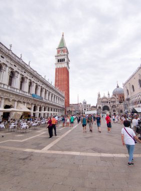 Venedik, İtalya - 30 Haziran 2023: San Marco Meydanı Venedik, İtalya. 