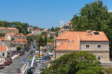 Dubrovnik, Hırvatistan - 03 Ağustos 2023: Ünlü seyahat beldesi Dubrovnik, Dalmaçya, Hırvatistan ve Avrupa 'ya bakın. Eski Dubrovnik kasabası