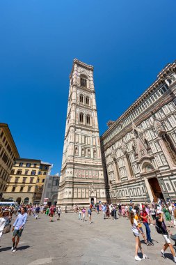 Floransa, İtalya - 28 Haziran 2023: Şehir manzarası ve Floransa Katedrali Kubbesi.