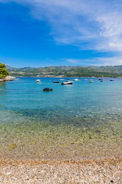 Sudjuradj, Hırvatistan - 09 Ağustos 2023: Dubrovnik, Adriyatik denizi yakınlarındaki Sipan Adası, Sudjuradj köyü, Hırvatistan