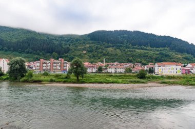 Foca, Bosna-Hersek - 01 Ağustos 2023: Bosna-Hersek 'teki Foca Şehri' nin güzel manzarası.