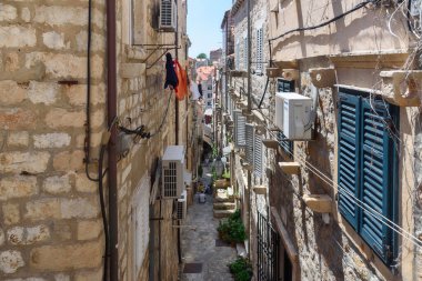 Dubrovnik, Hırvatistan - 03 Ağustos 2023: Ünlü seyahat beldesi Dubrovnik, Dalmaçya, Hırvatistan ve Avrupa 'ya bakın. Eski Dubrovnik kasabası