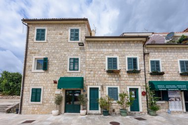 Herceg Novi, Karadağ - 06 Ağustos 2023: Karadağ 'ın Herceg Novi kentindeki eski kent.