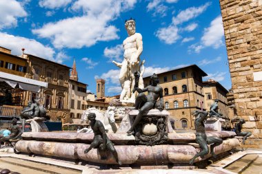 Florence, İtalya - 28 Haziran 2023: Neptün Fıskiyesi, Piazza Della Signoria, Floransa, İtalya,