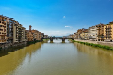 Floransa, İtalya - 28 Haziran 2023: Floransa, İtalya Arno Nehri üzerinde