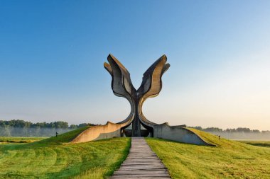 Jasenovac, Hırvatistan - 27 Haziran 2023: Hırvatistan 'ın Jasenovac kentinde 2..