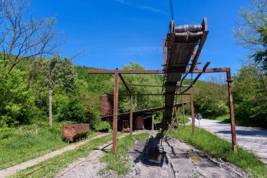 Entrance to the abandoned mine