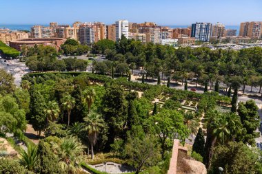 Malaga, İspanya - 06 Ağustos 2024: Malaga şehri Alcazaba 'dan. Malaga. İspanya