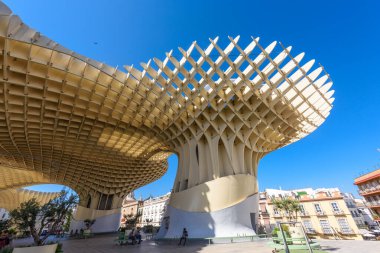 Seville, İspanya - 01 Ağustos 2024: Sevilla 'daki Metropol Şemsiyesinin Ayrıntıları (İspanyolca: Las Setas)