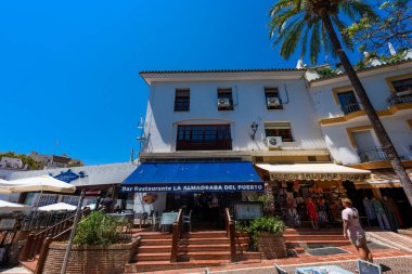 Marbella, İspanya - 06 Ağustos 2024: Marbella, İspanya sokakları.