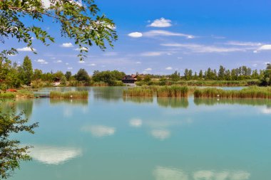 Zmajevo Lakes - Sırbistan 'ın Voyvodina kentinde Zmajevacka jezera
