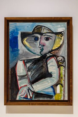 Malaga, İspanya - 06 Ağustos 2024: Pablo Picasso Müzesi, Malaga, İspanya. İspanya 'nın Malaga kentindeki Picasso müzesini ziyaret ediyorum. Picasso Müzesi 'nden sanat resimleri.
