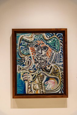 Malaga, İspanya - 06 Ağustos 2024: Pablo Picasso Müzesi, Malaga, İspanya. İspanya 'nın Malaga kentindeki Picasso müzesini ziyaret ediyorum. Picasso Müzesi 'nden sanat resimleri.