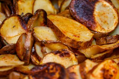 Baharatlı Patates Dondurması hamburgerler için kolay bir meze..