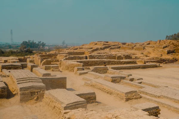 stock image View of the ruins of the ancient city of Mohenjo Daro Indus Civilization in the background of the blue sky