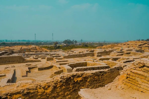 stock image View of the ruins of the ancient city of Mohenjo Daro Indus Civilization in the background of the blue sky