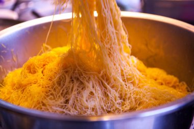 Tayvan mutfağı Tayvan usulü kızarmış pirinç eriştesi.