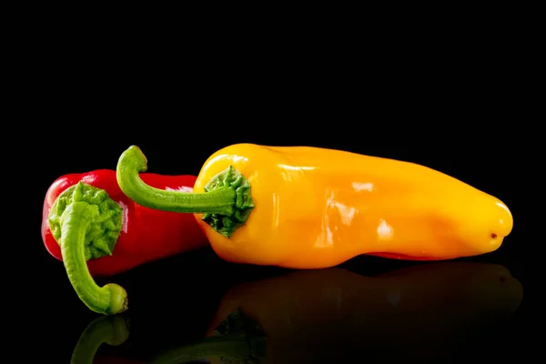 Red Yellow Fresh Bell Peppers Black Background — Stock Photo, Image