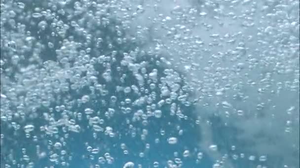 Doğal Temiz Kabarcıklarının Yüksek Hızda Vurulması — Stok video