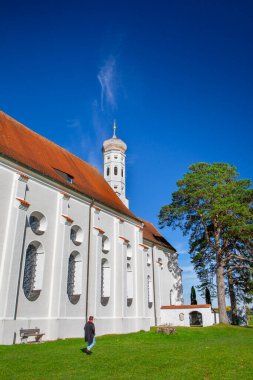 Almanya 'nın Bavyera eyaletindeki Schwangau kasabasında küçük bir kilise.