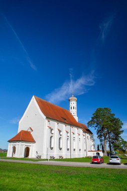 Almanya 'nın Bavyera eyaletindeki Schwangau kasabasında küçük bir kilise.