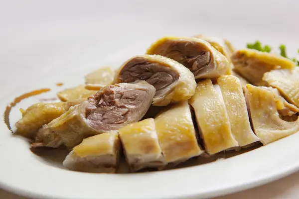 Tayvan 'ın ünlü haşlanmış tavuğu.