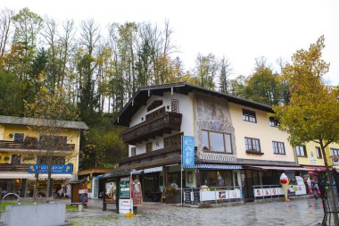 Almanya 'daki Güzel Göl Mağazası (2017 10 08 King Lake, Almanya)