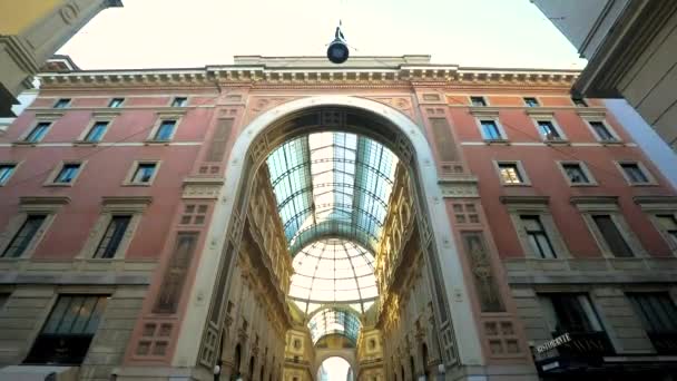 Milan Shopping Attractions Italy Historical Historic Sites Emmanura Return 2023 — Vídeos de Stock