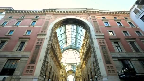 이탈리아의 밀라노 명소는 역사적인 유적지입니다 Emmanura Return 2023 Milan 이탈리아 — 비디오