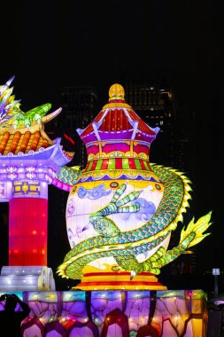 Tayvan 'daki canlı fener festivali (2023 02 04, Taipei, Tayvan)