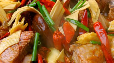 Kokulu yağ ve kızartılmış baharatlı kumaş