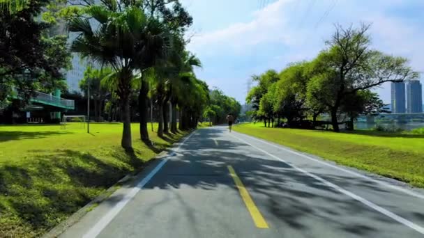 Taipei Keelung River Park Bisiklet Parkı Açık Artırmaya Çıkaranlar — Stok video