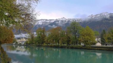 İsviçre 'nin en popüler turistik merkezi Endragen Yuanshan' ın küçültülmüş fotoğrafı.