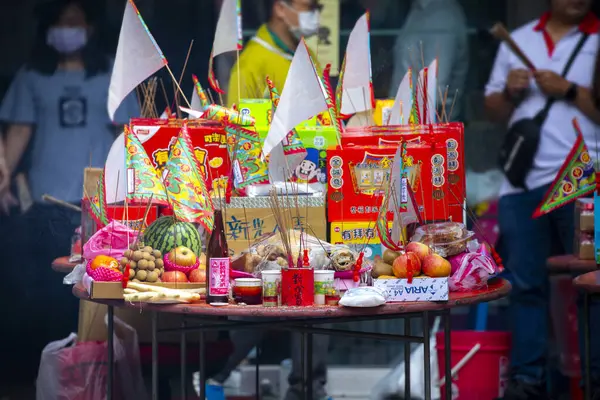 stock image Chinese Ghost Festival for sacrifice to sacrifice ghosts and gods on the table(2018 08 25 Taipei, Taiwan)